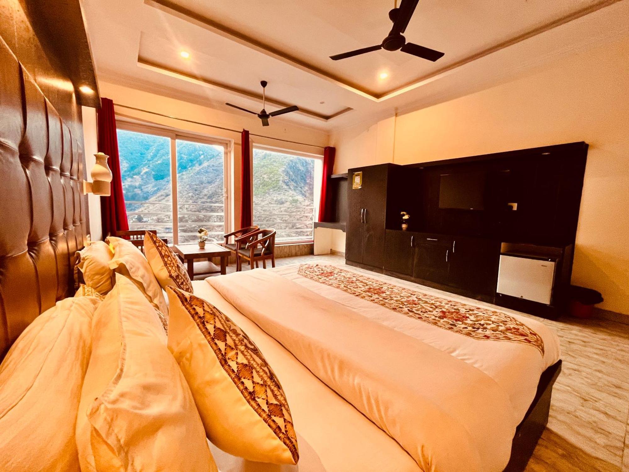 The Kempty Fall Resort, Mussoorie - Lavish & Luxury Stay Eksteriør bilde