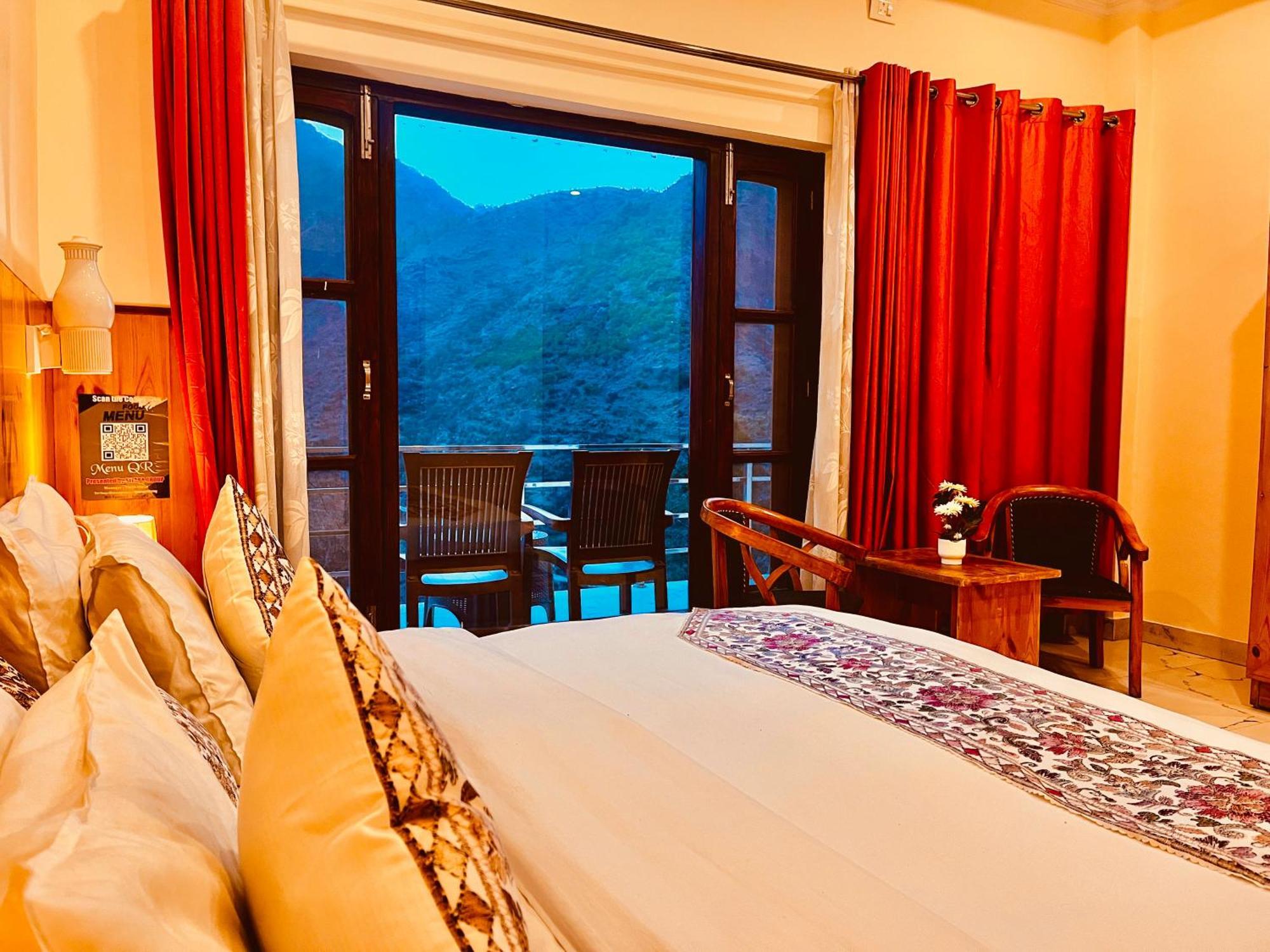 The Kempty Fall Resort, Mussoorie - Lavish & Luxury Stay Eksteriør bilde